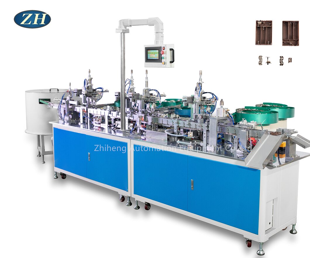 Akumulatorski stroj Machine Line je enostaven za vzdrževanje za tri baterije